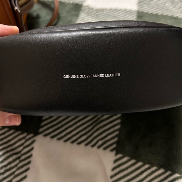 Coach Mira - Picture 4 of 8